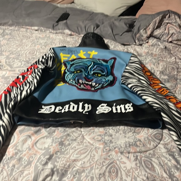 Great jacket - Picture 3 of 4